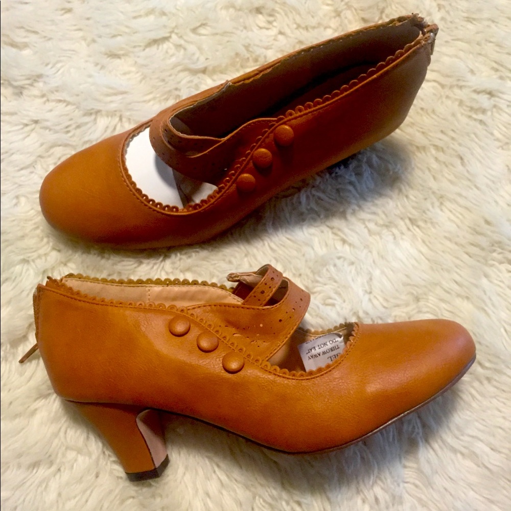 Chase + Chloe heels